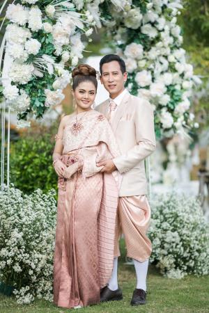 ชุดไทยเจ้าสาว ชุดไทยจักรพรรดิ์ เช่าที่แบมบี้ เวดดิ้ง ห้วยขวาง